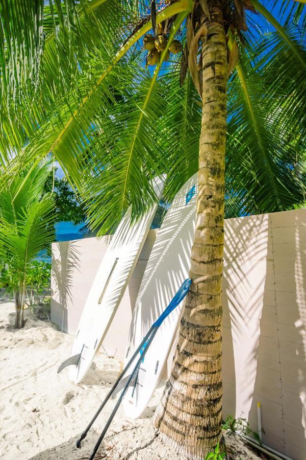 Pineapple Beach Villas Baie Lazare  Exterior photo