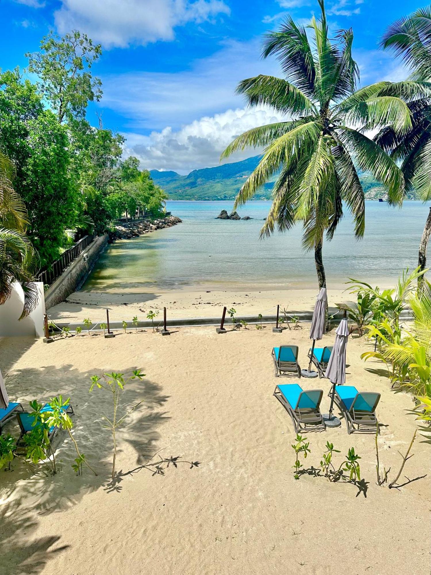 Pineapple Beach Villas Baie Lazare  Exterior photo