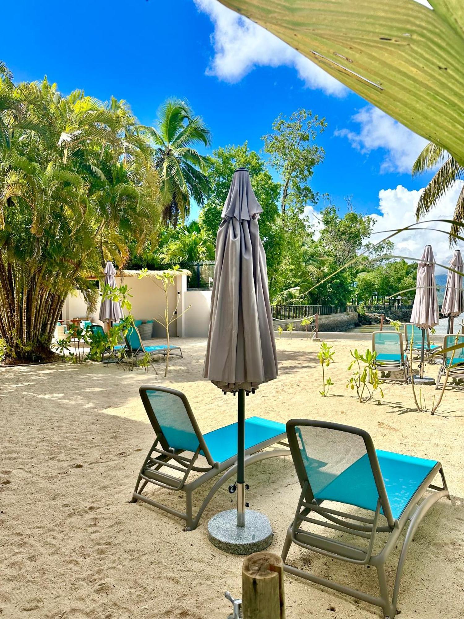 Pineapple Beach Villas Baie Lazare  Exterior photo