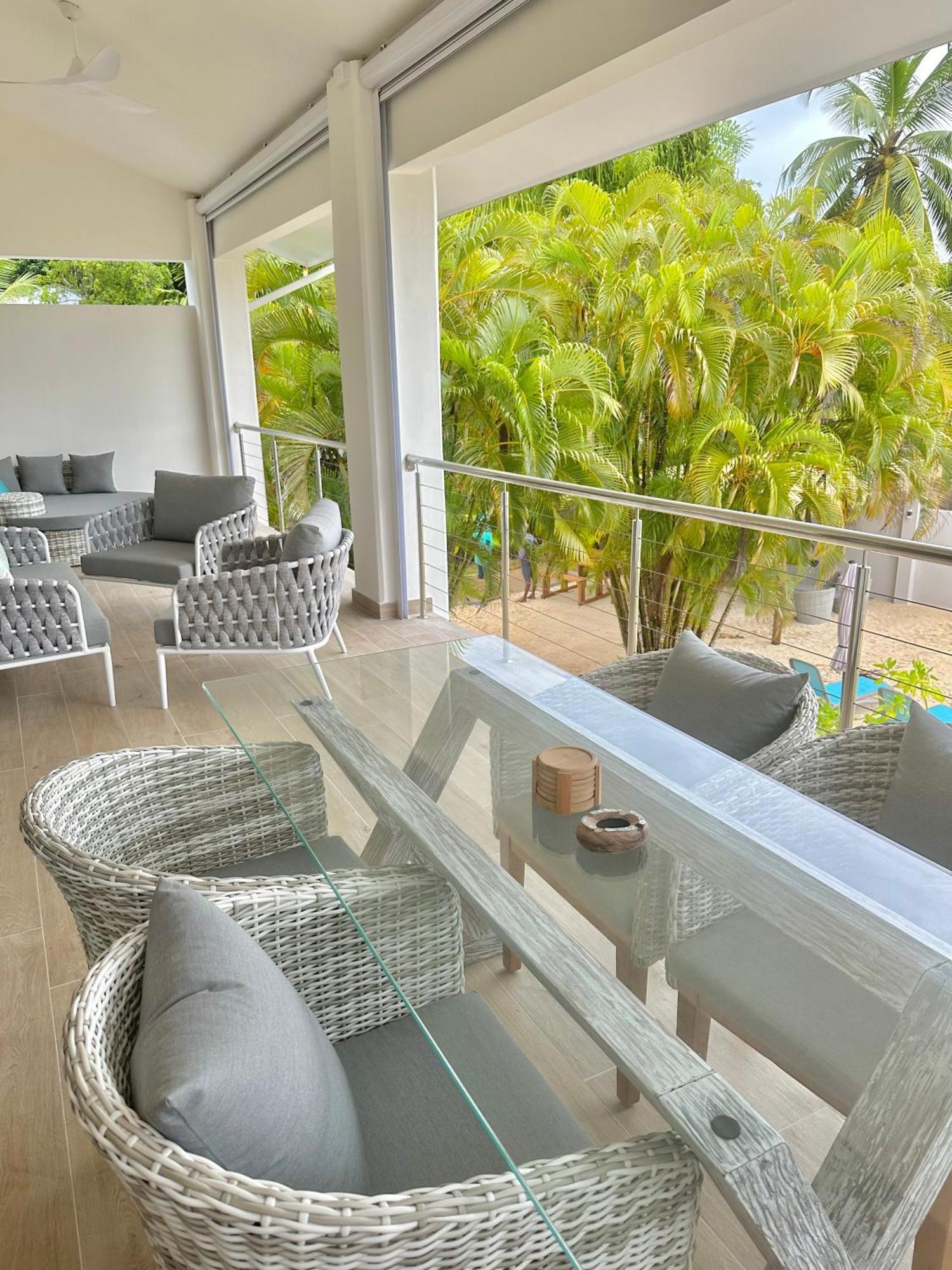 Pineapple Beach Villas Baie Lazare  Exterior photo